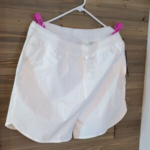 Mono B Women's White Elastic-Waist Shorts